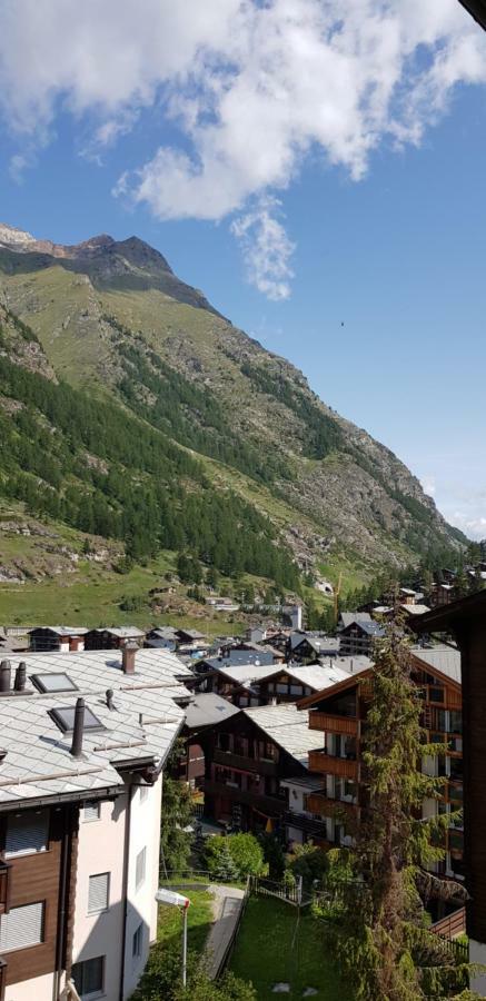 Haus Les Melezes C Lägenhet Zermatt Exteriör bild